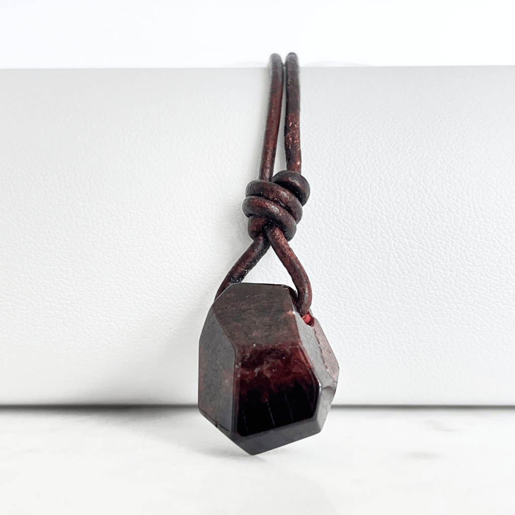 OOAK Garnet Gemstone Pendant Necklace - Fiery Elegance by Luck Strings.