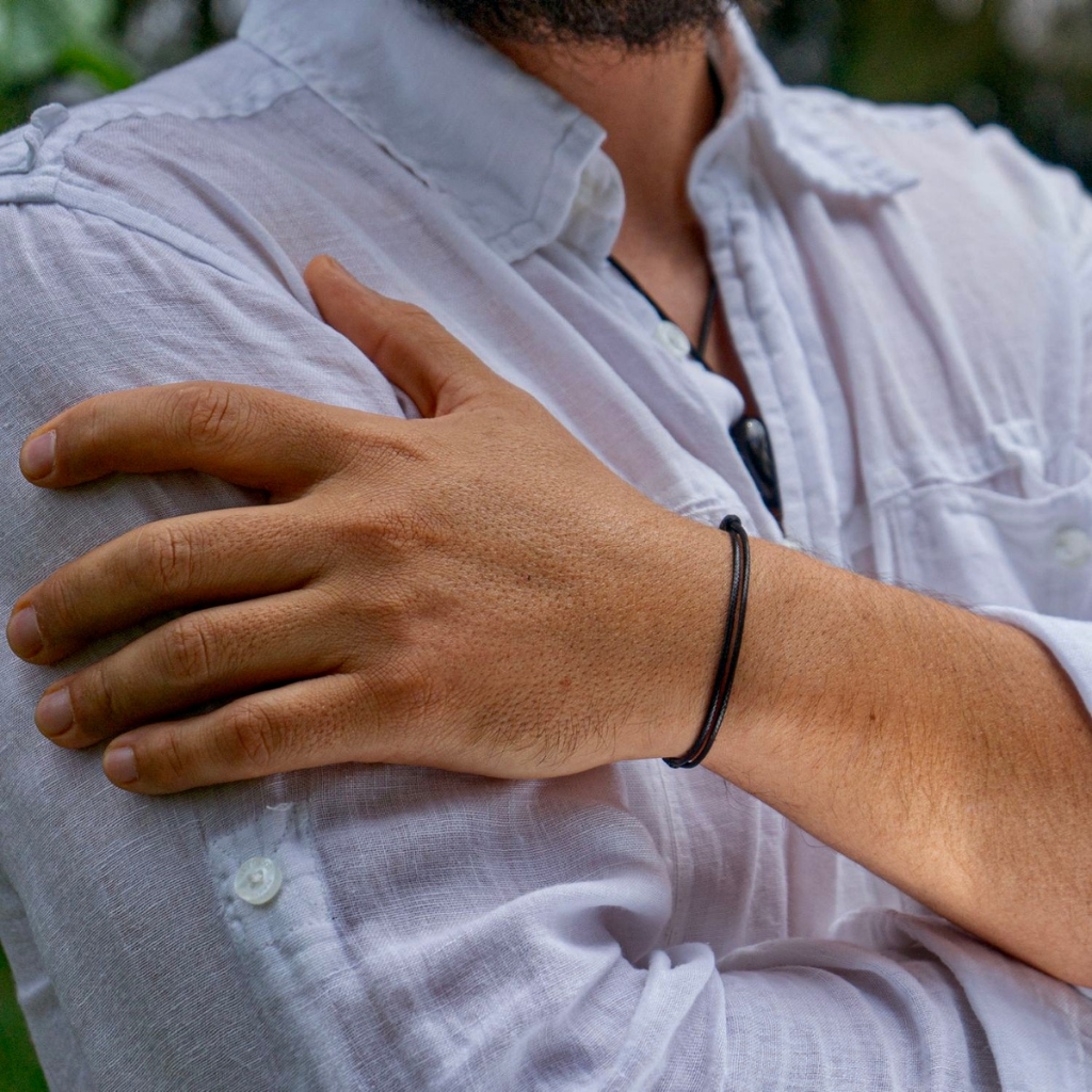 MENS BLACK CORD BRACELET-Luck Strings