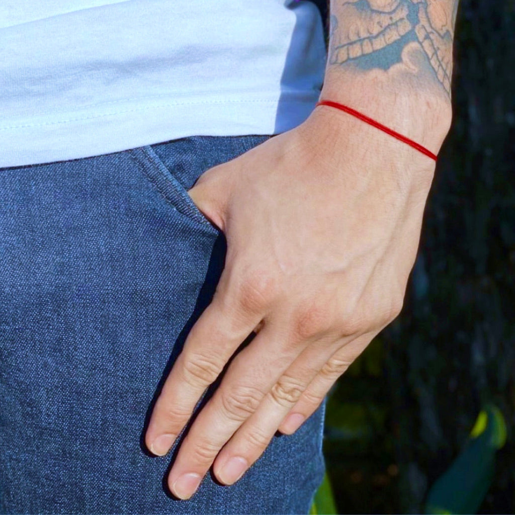 Minimalist Red String Bracelet for Good Luck | Luck Strings
