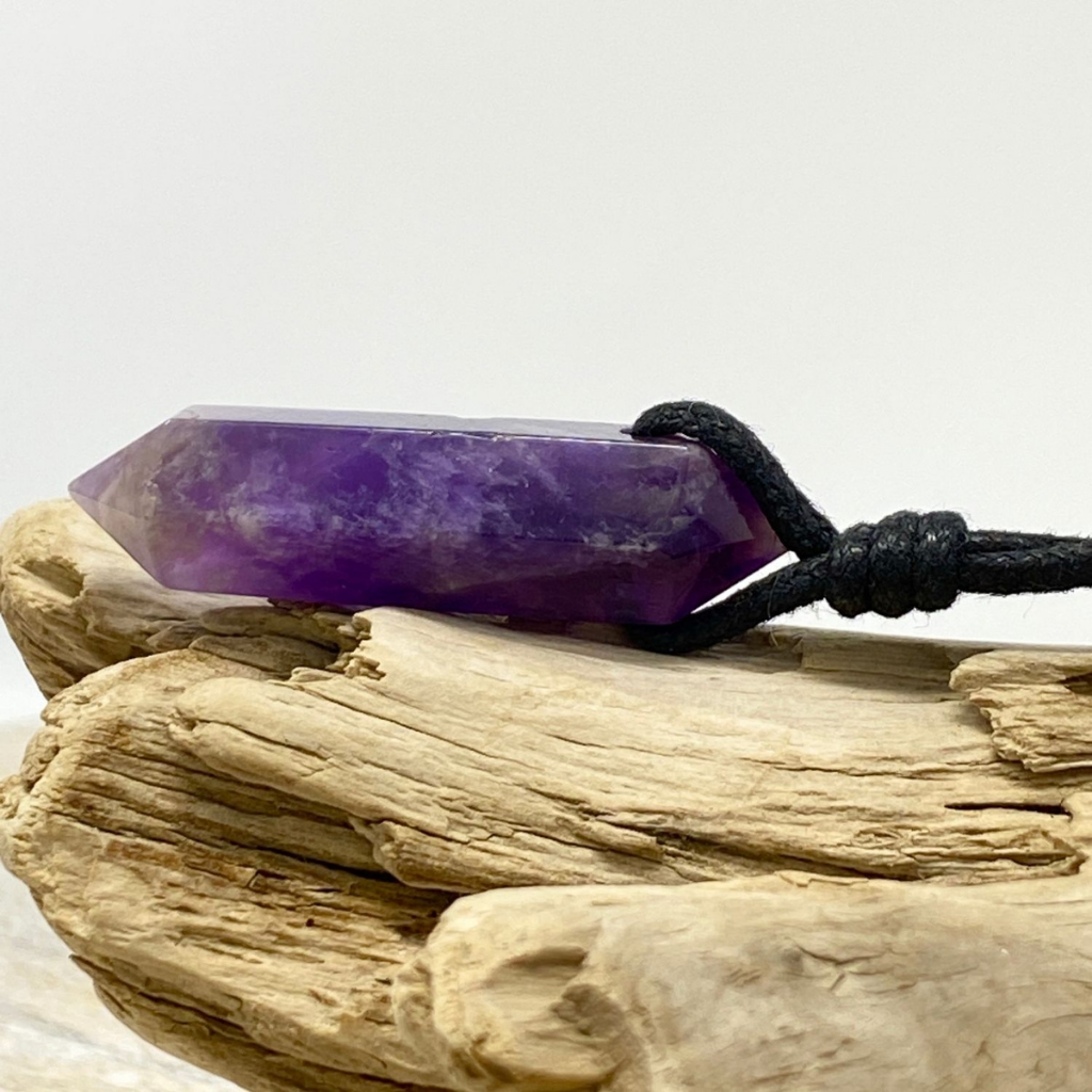 MENS AMETHYST POINT NECKLACE-Luck Strings